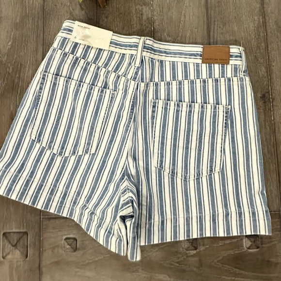 American Eagle Jean Shorts NWT - Picture 4 of 6